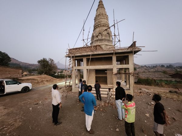 The temple under construction